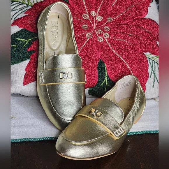 Deltan Women's James Gold Leather Logo Hardware Comfortable Loafers Size 6 - Picture 2 of 11